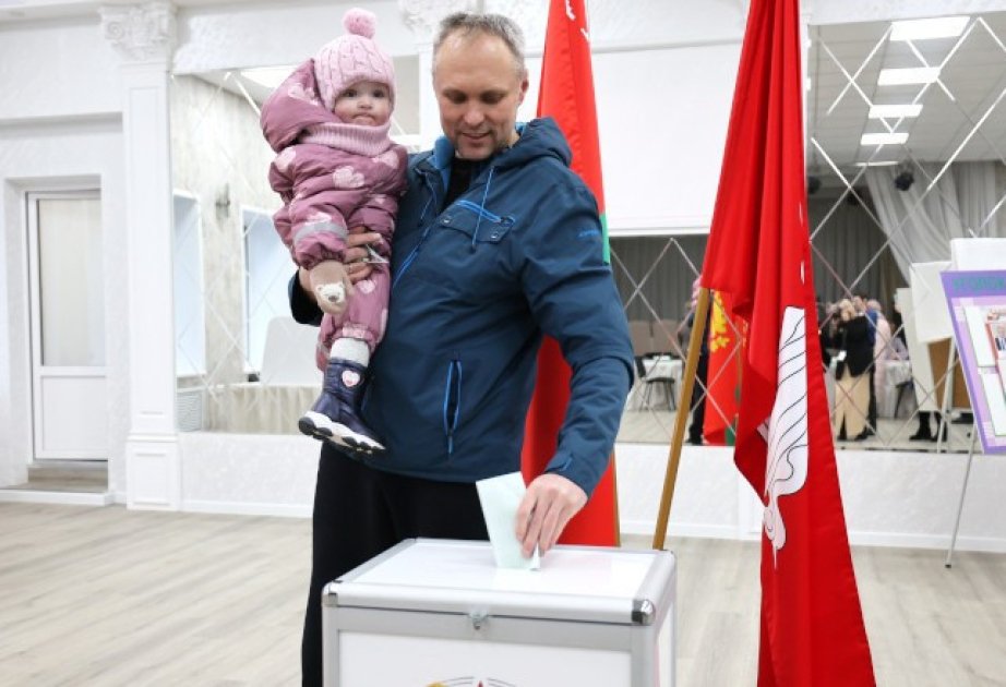belarusda prezident seçkilərində erkən səsvermə başa çatıb, seçicilərin 41,81 faizi səs verib