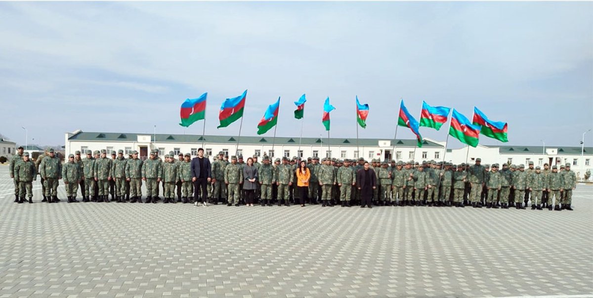 gənclər günü münasibətilə azərbaycan ordusunda silsilə tədbirlər keçirilib