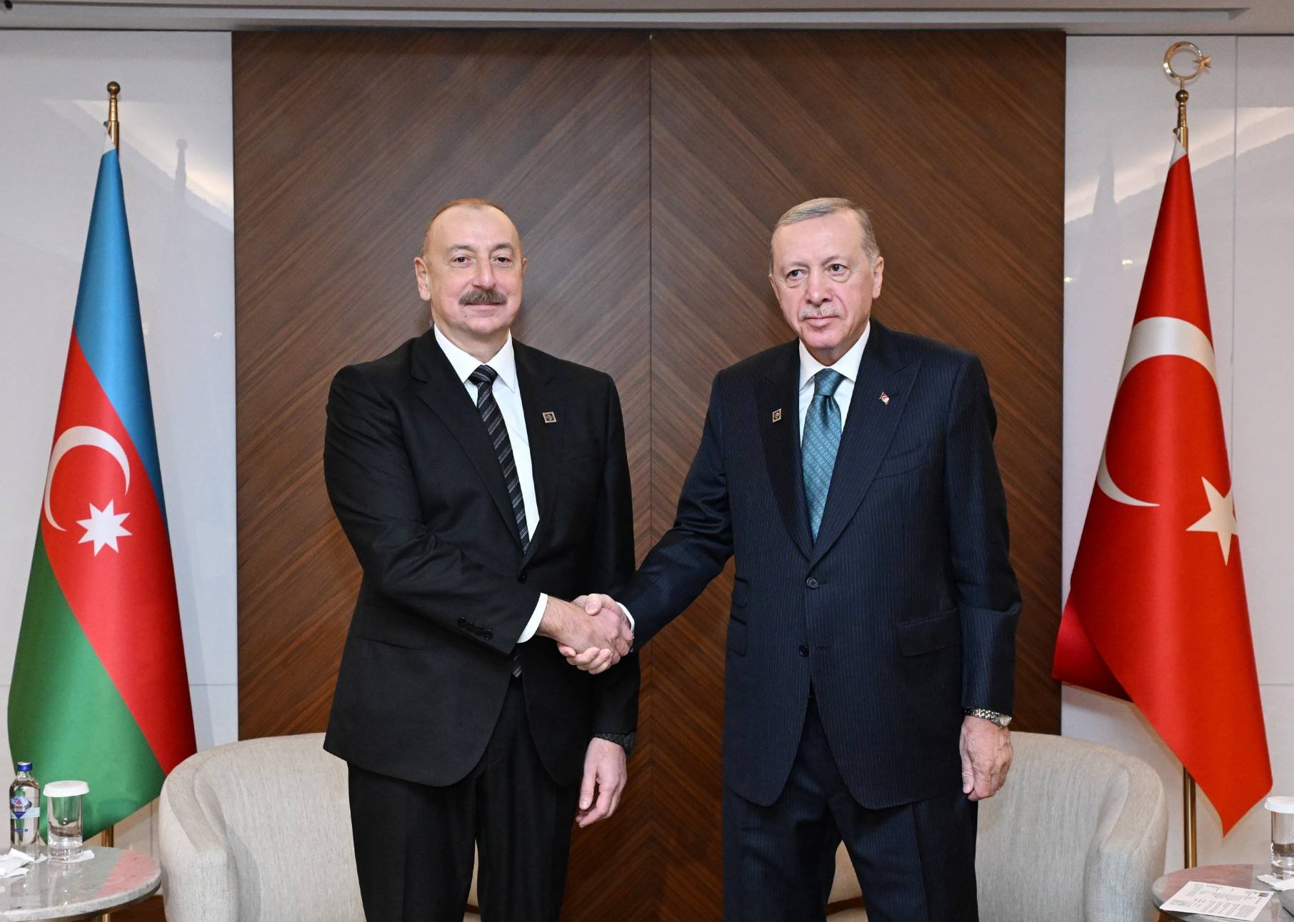 prezident: bakı-tbilisi-qars dəmir yolunun xüsusilə türk dünyasını birləşdirmək üçün çox böyük faydası var