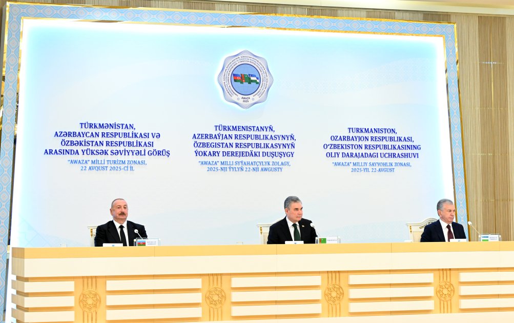 azərbaycan, türkmənistan və özbəkistan liderlərinin iştirakı ilə türkmənbaşı şəhərində sənədlərin imzalanması mərasimi olub 