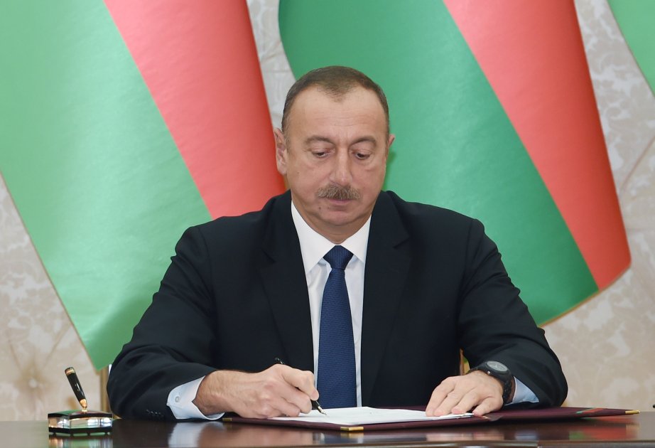 azərbaycan respublikası prezidentinin fərmanı
