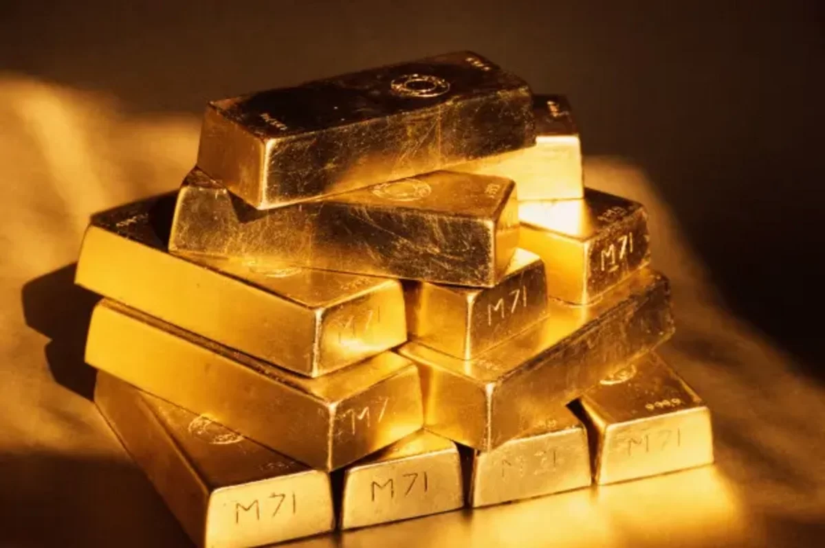 qızılın qiyməti 4250 dolları keçdi