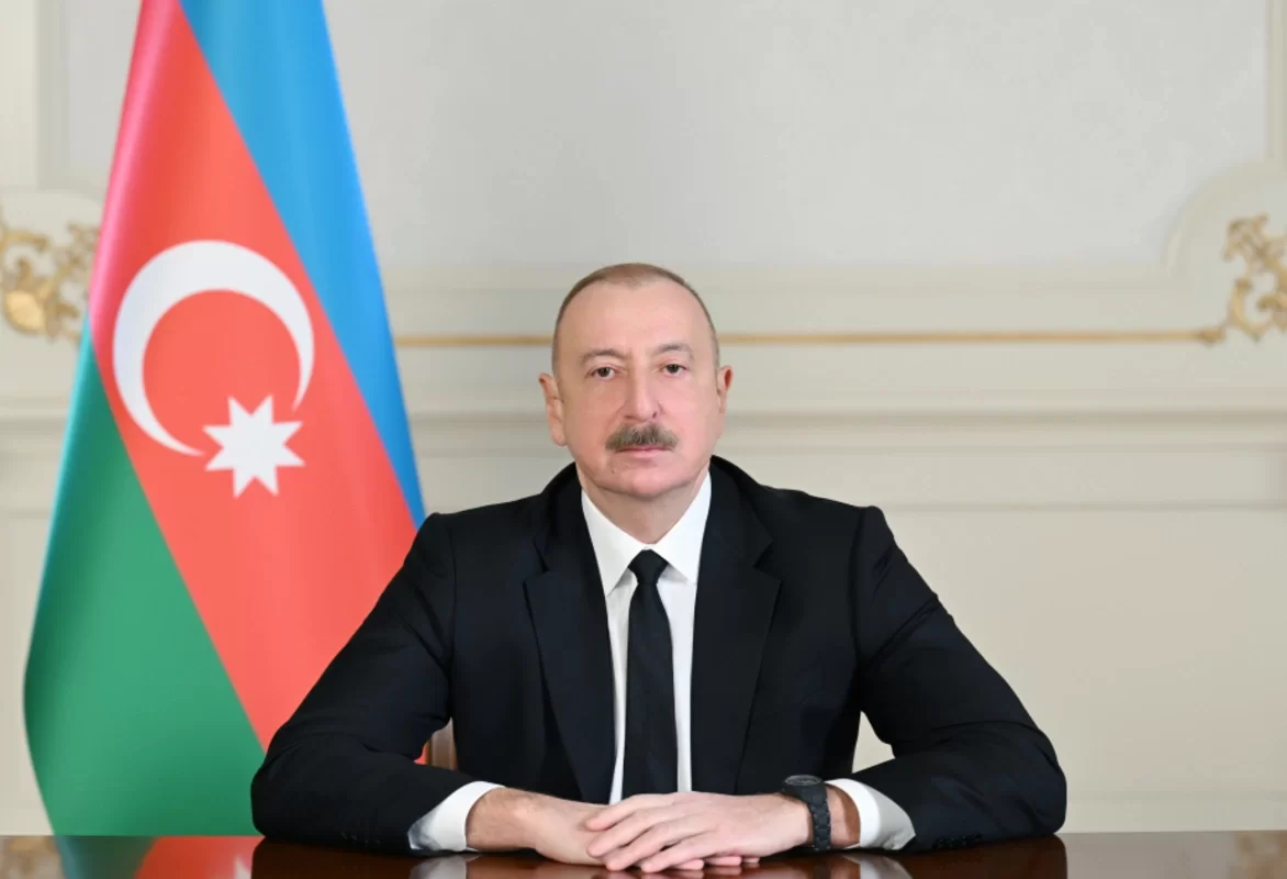 prezident ilham əliyev 9 noyabr - dövlət bayrağı günü ilə əlaqədar paylaşım edib