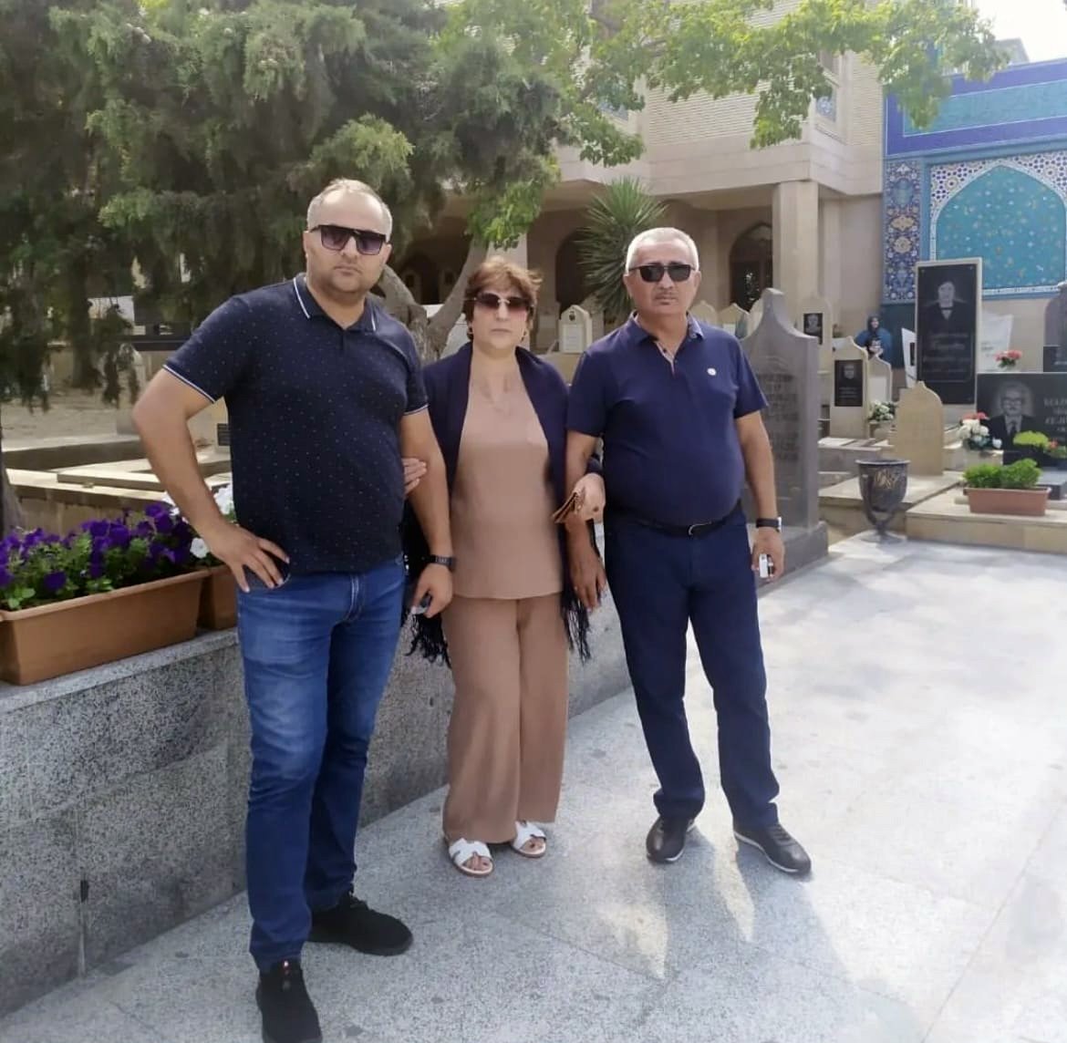 adın şərəflidir sənin ey ata!