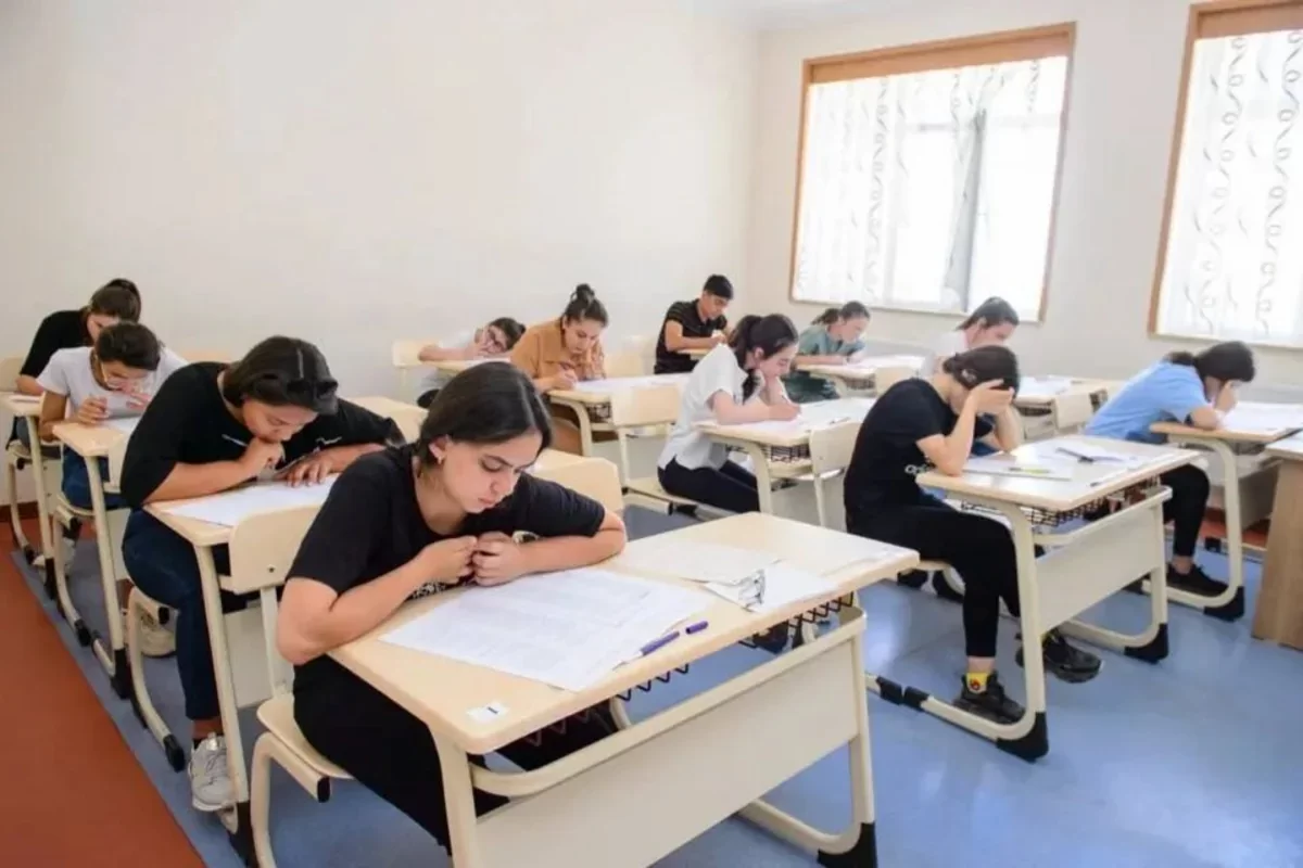 bu gün 29 mindən çox şagird və abituriyent azərbaycan dilindən imtahan verəcək