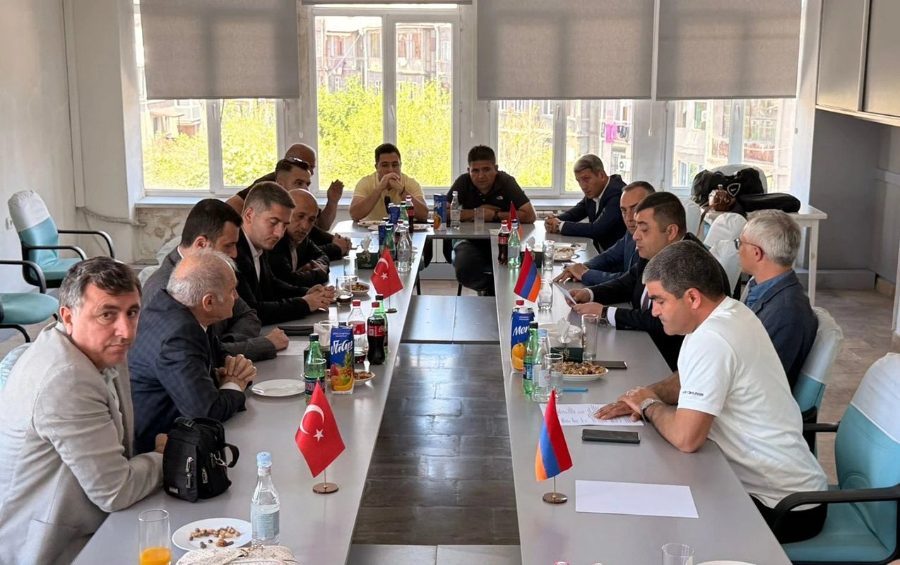 ermənistan-türkiyə komissiyasının ilk iclası keçirilib