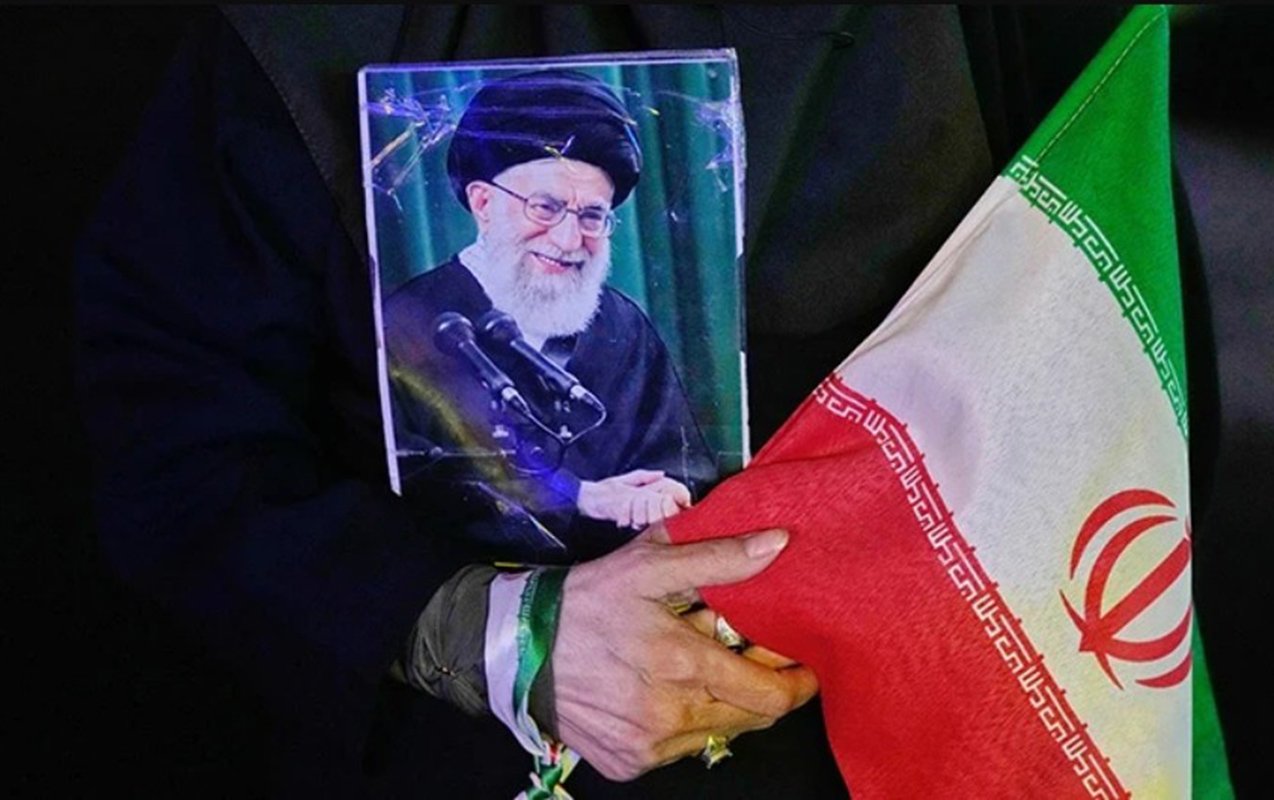 xameneinin dəfn mərasiminə hazırlıq başladı