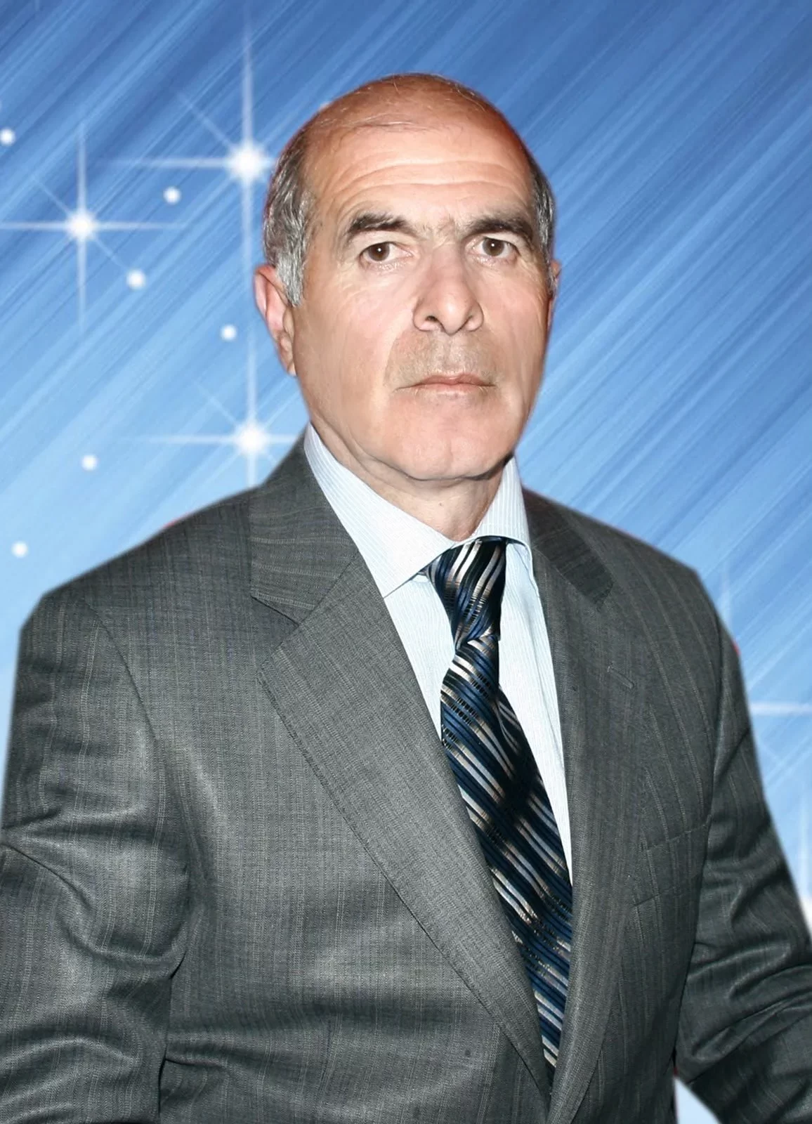 KÖK SALAN BİR ÇİNAR və yaxud İSMAYILLI TƏHSİLİNİN CANLI SALNAMƏSİ