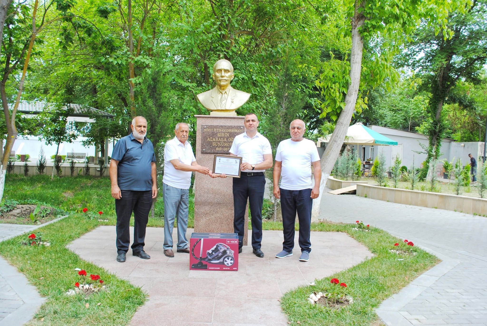 Qəhrəmanlıqdan ağsaqqallığa uzanan şərəfli ömür yolu