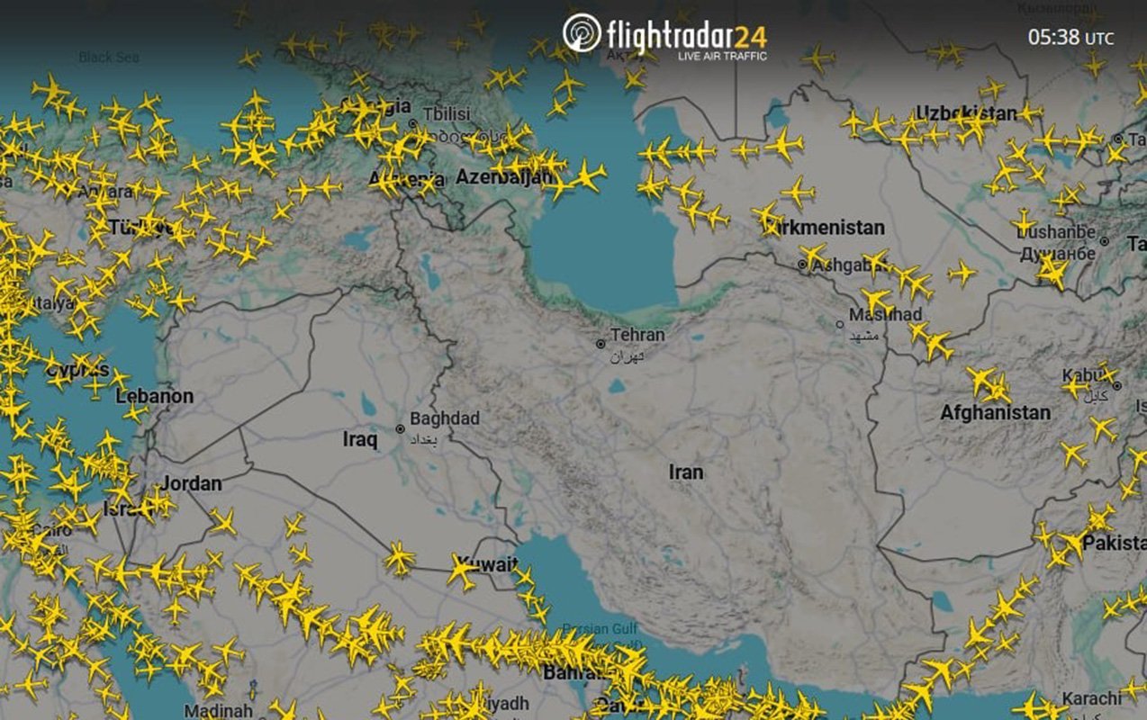 iranın qərbindəki aeroportlarda uçuşlar dayandırıldı