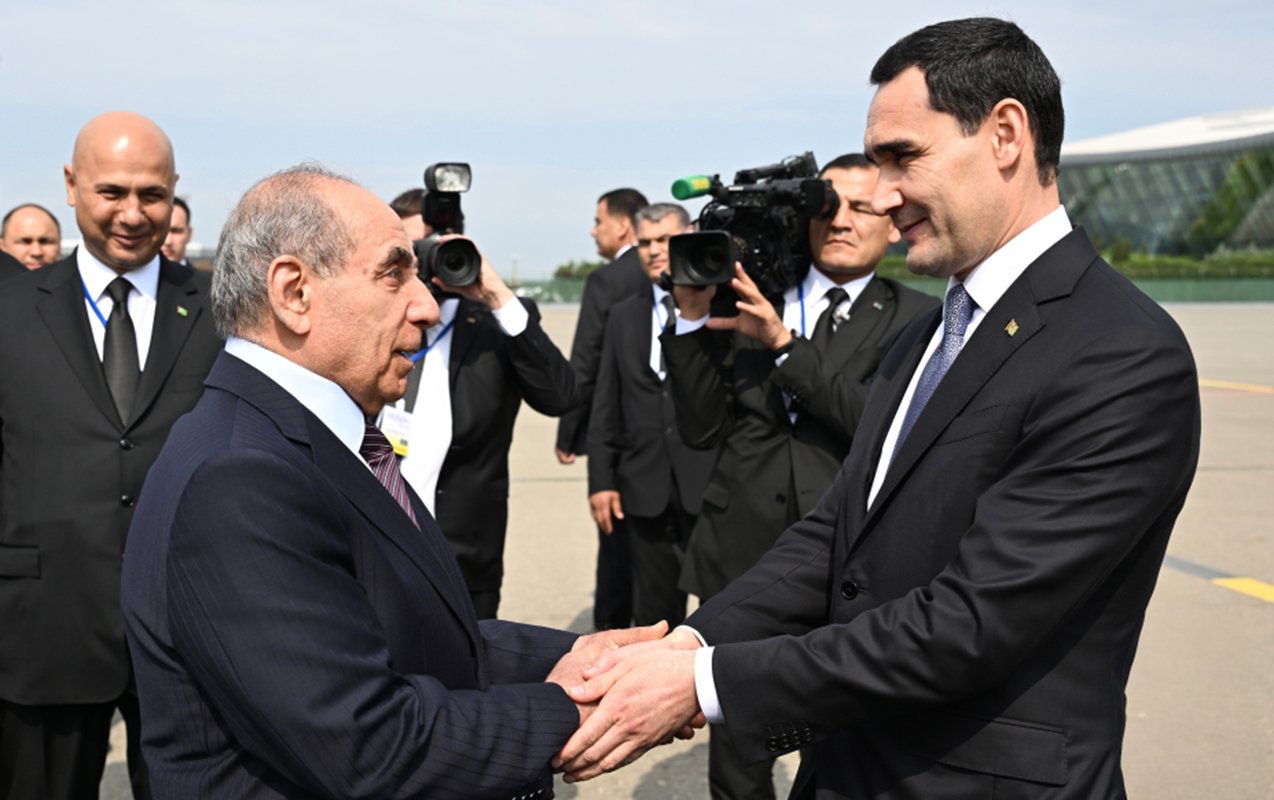 Türkmənistan Prezidenti Azərbaycana gəldi - Fotolar