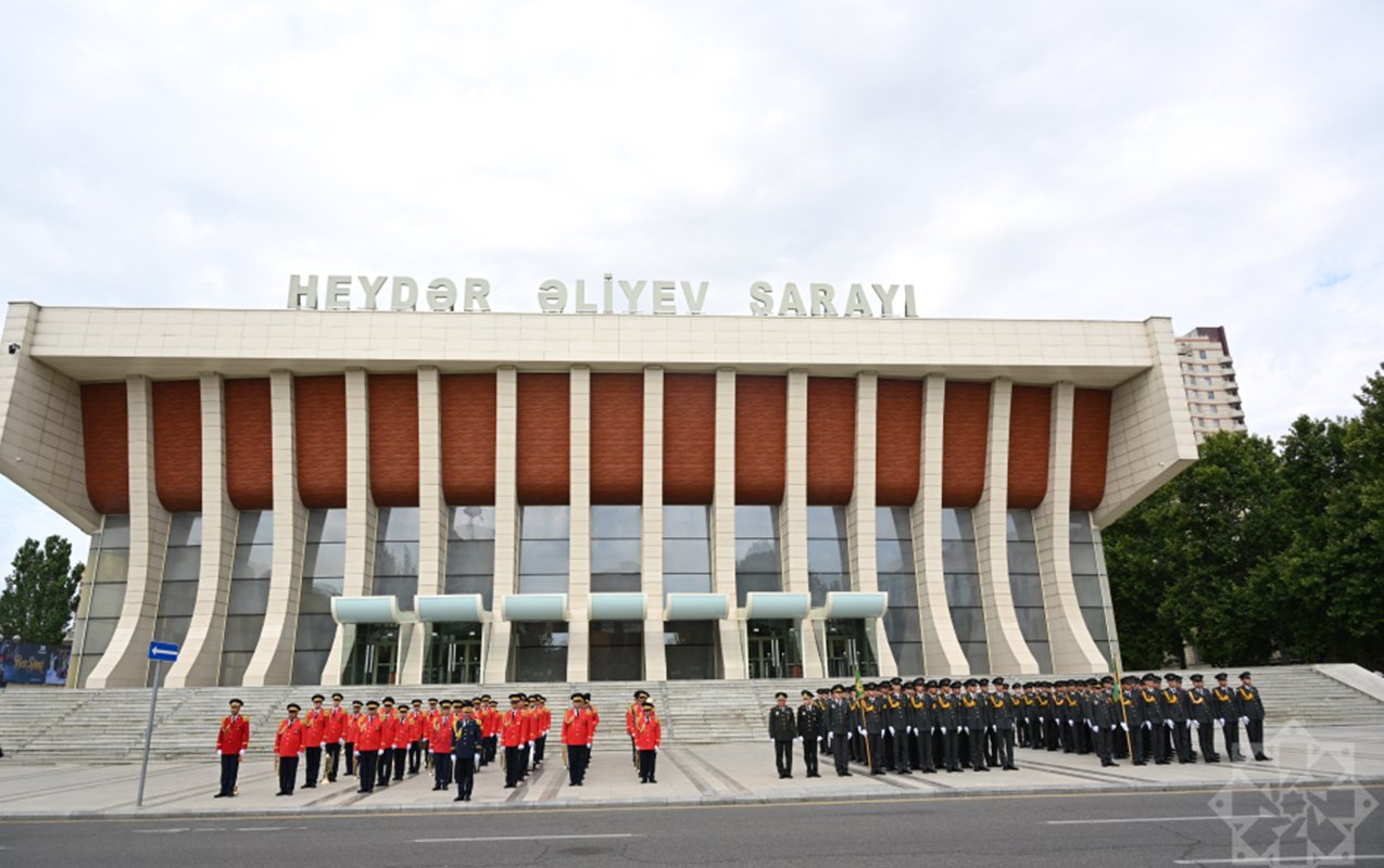 Bakıda hərbçilərin yürüşü keçirilir - Fotolar
