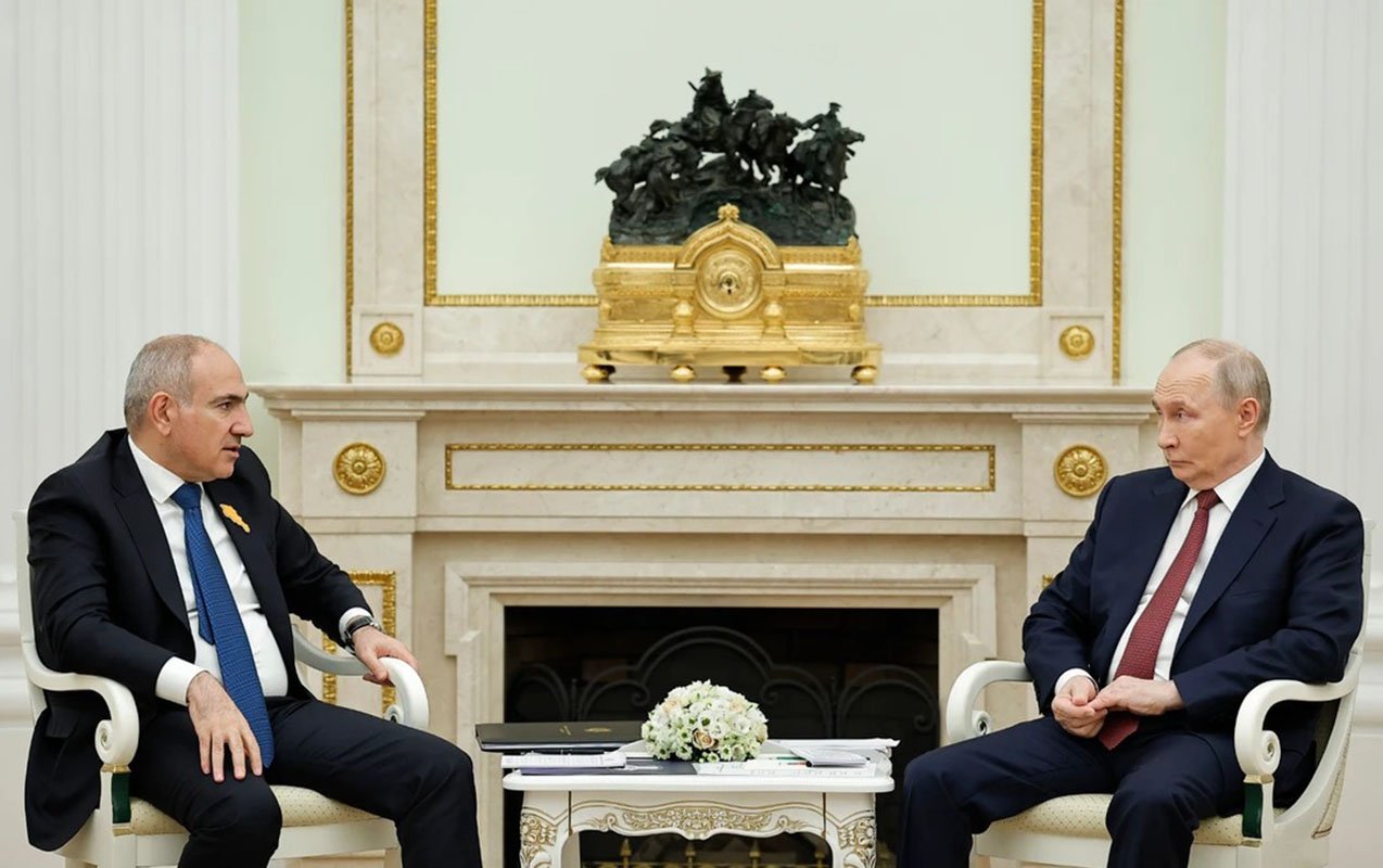 Putin Bişkekdə Paşinyanla görüşəcək